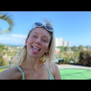 Meet your Posher, Hannah